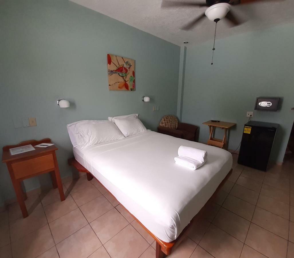 Maya Bella Downtown Hotel San Ignacio Eksteriør bilde